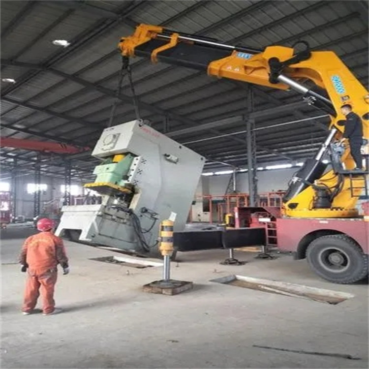 资中80吨折臂吊车出租附近电话